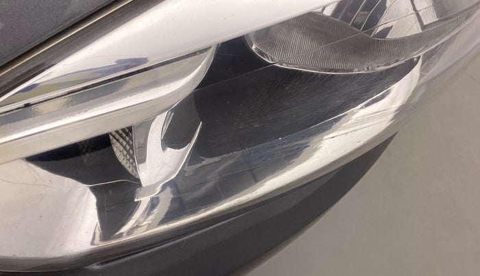 2019 Tata Tiago XT 1.2 REVOTRON, Petrol, Manual, 30,396 km, Left headlight - Minor scratches