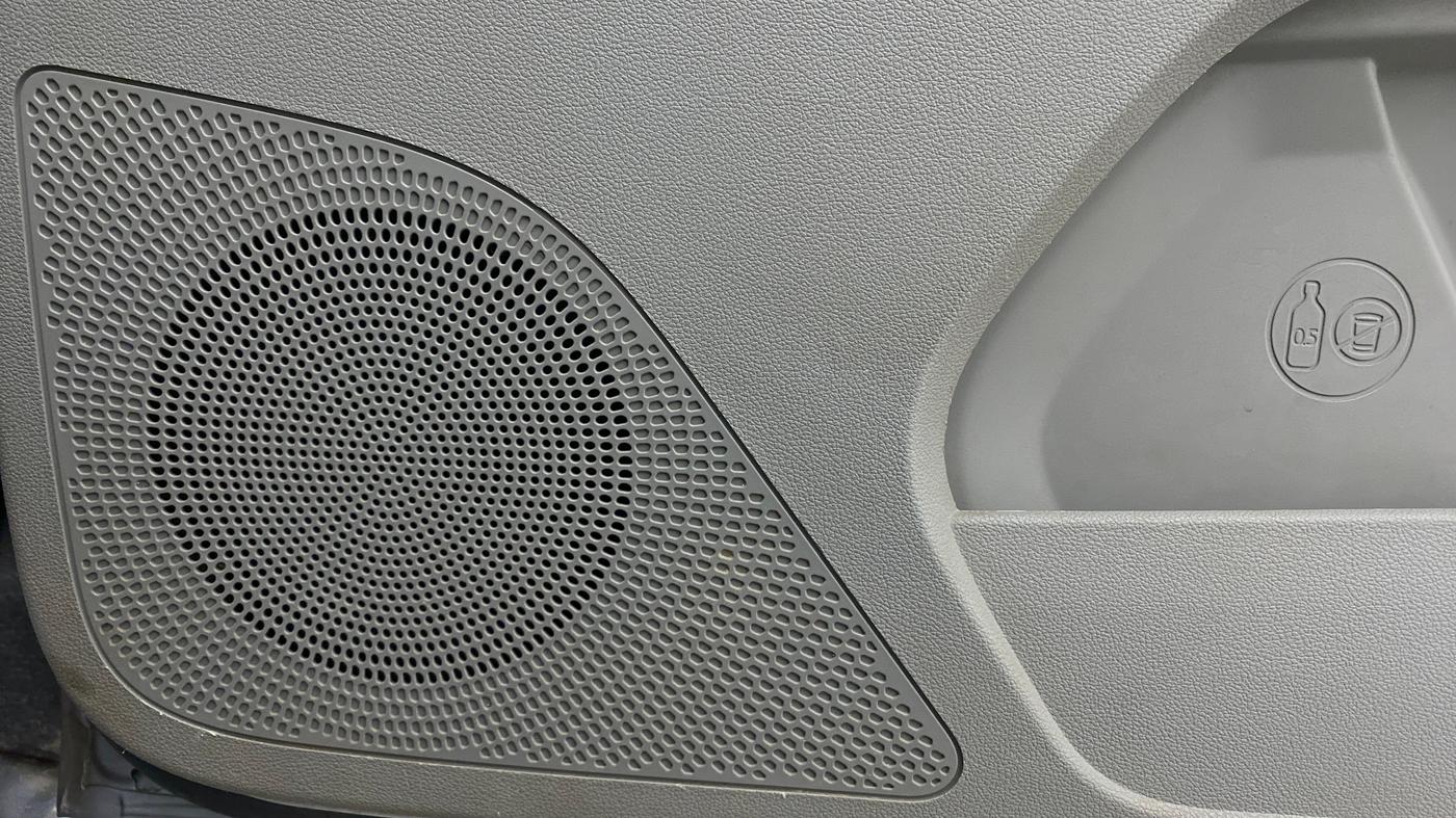 2019 Tata Tiago XT 1.2 REVOTRON, Petrol, Manual, 30,396 km, Speaker