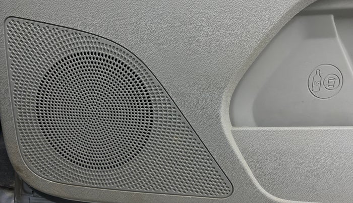 2019 Tata Tiago XT 1.2 REVOTRON, Petrol, Manual, 30,396 km, Speaker