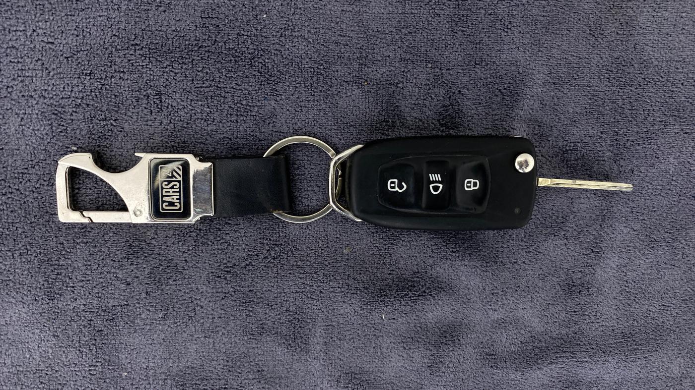 2019 Tata Tiago XT 1.2 REVOTRON, Petrol, Manual, 30,396 km, Key Close Up