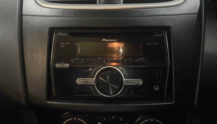 2013 Maruti Swift VXI, Petrol, Manual, 78,169 km, Infotainment system - Button has minor damage