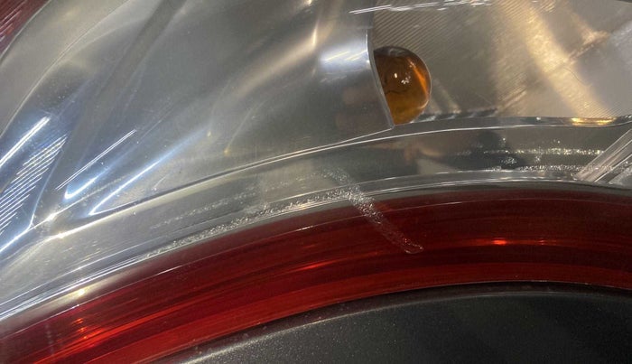 2013 Maruti Swift VXI, Petrol, Manual, 78,169 km, Left tail light - Minor scratches