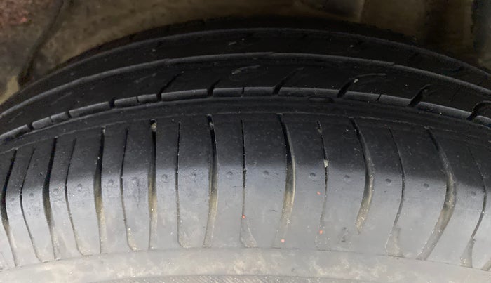 2017 Maruti Celerio VXI (O), Petrol, Manual, 79,509 km, Left Rear Tyre Tread