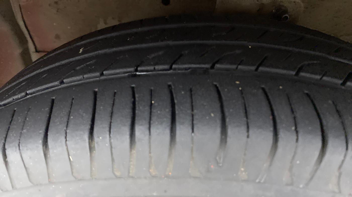 2017 Maruti Celerio VXI (O), Petrol, Manual, 79,509 km, Left Front Tyre Tread