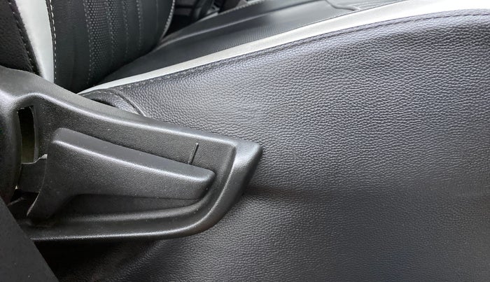 2020 Maruti S PRESSO VXI PLUS AMT, Petrol, Automatic, 20,986 km, Driver Side Adjustment Panel