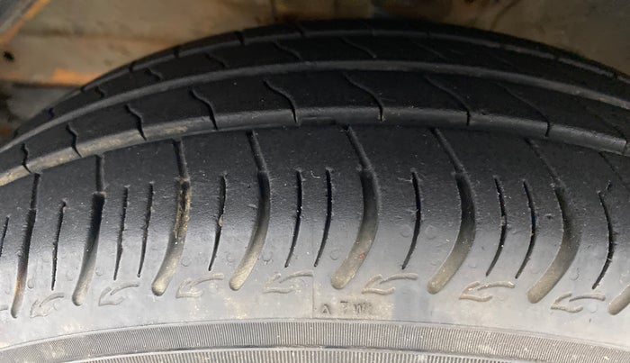 2020 Maruti S PRESSO VXI PLUS AMT, Petrol, Automatic, 20,986 km, Left Front Tyre Tread