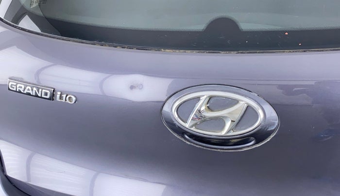 2017 Hyundai Grand i10 MAGNA 1.2 KAPPA VTVT, Petrol, Manual, 25,091 km, Dicky (Boot door) - Slightly dented