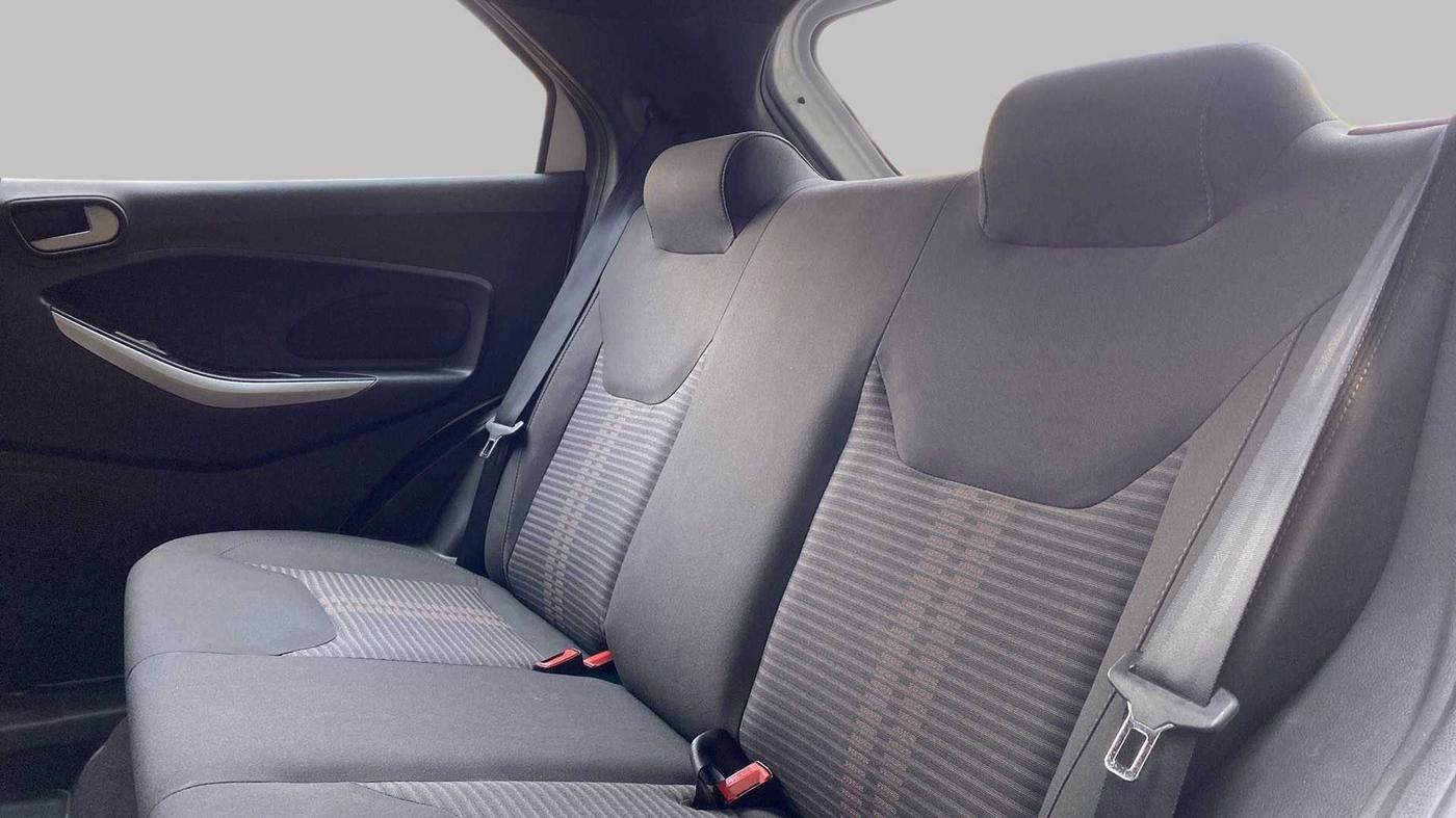 2018 Ford FREESTYLE TREND 1.2 PETROL, Petrol, Manual, 42,957 km, Right Side Rear Door Cabin