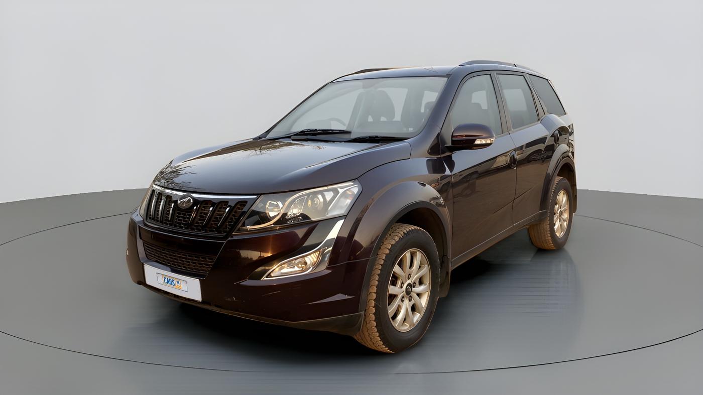 2015 Mahindra XUV500 W8, Diesel, Manual, 97,243 km, Left Front Diagonal