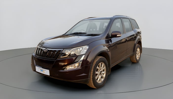 2015 Mahindra XUV500 W8, Diesel, Manual, 97,243 km, Left Front Diagonal