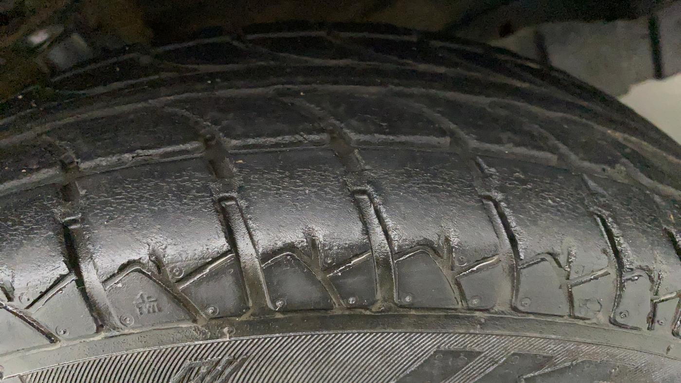 2014 Maruti Wagon R 1.0 LXI CNG, CNG, Manual, 76,560 km, Left Rear Tyre Tread