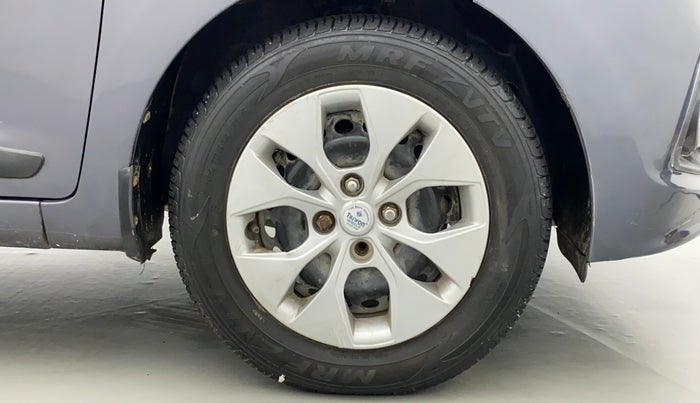2013 Hyundai Grand i10 SPORTZ 1.2 KAPPA VTVT, Petrol, Manual, 57,812 km, Right Front Wheel
