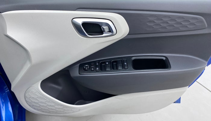 2020 Hyundai AURA SX 1.2 (O), Petrol, Manual, 9,197 km, Driver Side Door Panels Control