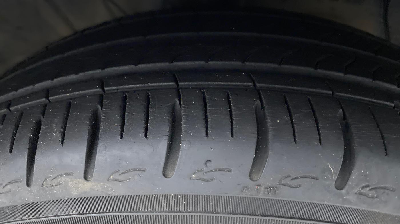 2020 Hyundai AURA SX 1.2 (O), Petrol, Manual, 9,197 km, Right Front Tyre Tread