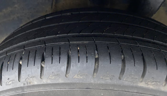 2020 Hyundai AURA SX 1.2 (O), Petrol, Manual, 9,197 km, Left Rear Tyre Tread