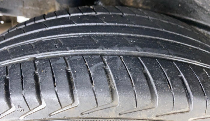 2022 Maruti New Wagon-R LXI CNG 1.0, CNG, Manual, 41,972 km, Right Rear Tyre Tread
