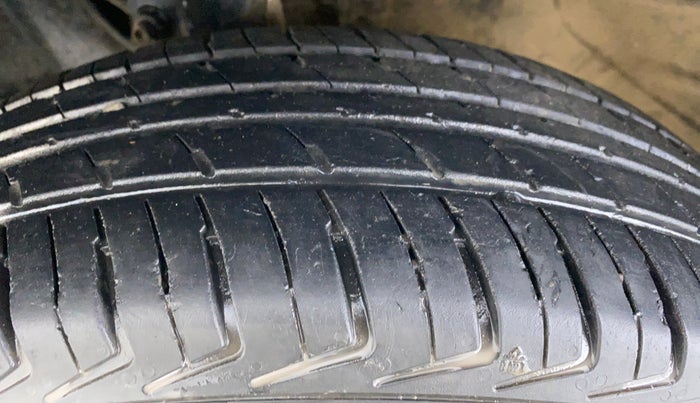 2022 Maruti New Wagon-R LXI CNG 1.0, CNG, Manual, 41,972 km, Left Front Tyre Tread