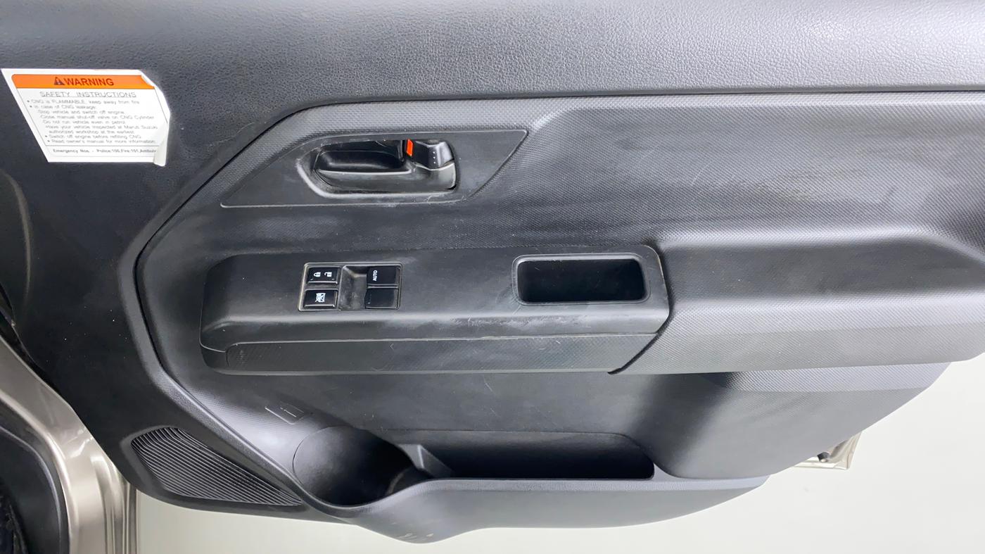 2022 Maruti New Wagon-R LXI CNG 1.0, CNG, Manual, 41,972 km, Driver Side Door Panels Control
