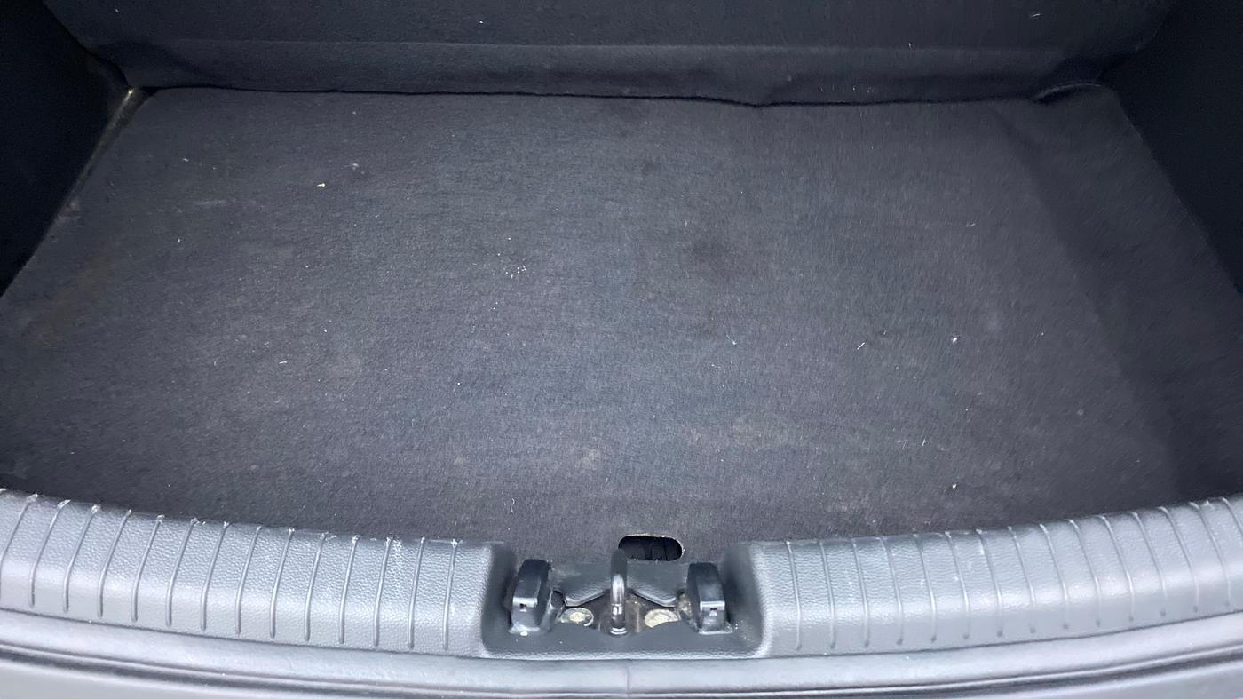 2019 Hyundai Grand i10 MAGNA 1.2 KAPPA VTVT, Petrol, Manual, 19,113 km, Boot Inside