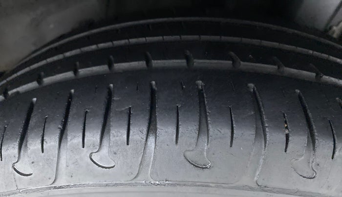 2019 Hyundai Grand i10 MAGNA 1.2 KAPPA VTVT, Petrol, Manual, 19,113 km, Left Rear Tyre Tread