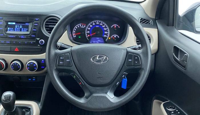 2019 Hyundai Grand i10 MAGNA 1.2 KAPPA VTVT, Petrol, Manual, 19,113 km, Steering Wheel Close Up