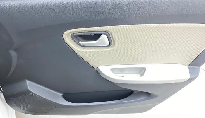 2019 Maruti Alto K10 VXI, Petrol, Manual, 26,094 km, Driver Side Door Panels Control