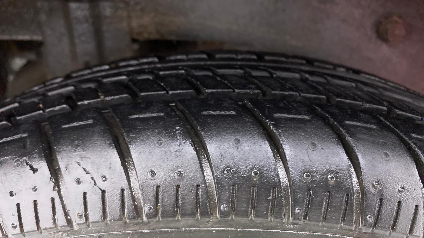 2012 Maruti A Star VXI, Petrol, Manual, 15,038 km, Right Rear Tyre Tread