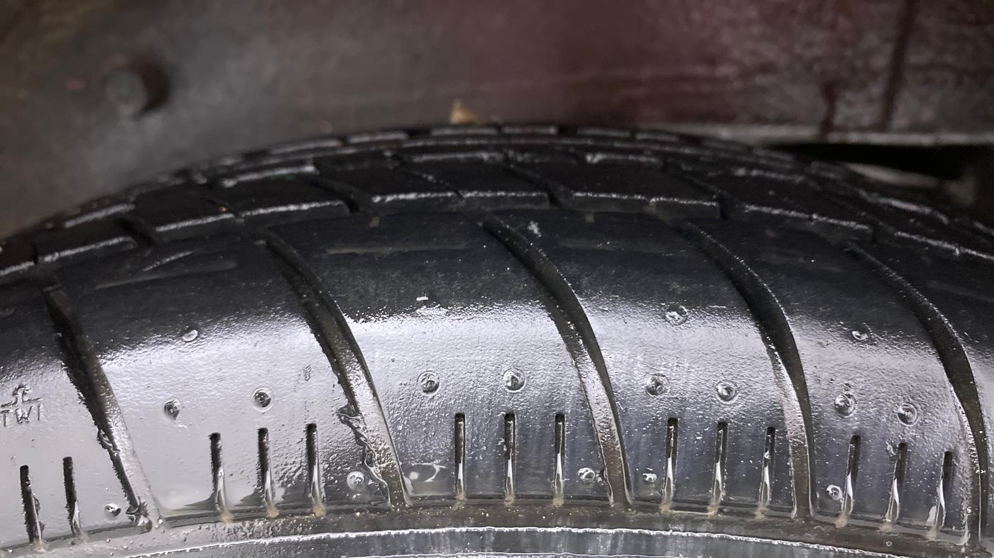 2012 Maruti A Star VXI, Petrol, Manual, 15,038 km, Left Rear Tyre Tread