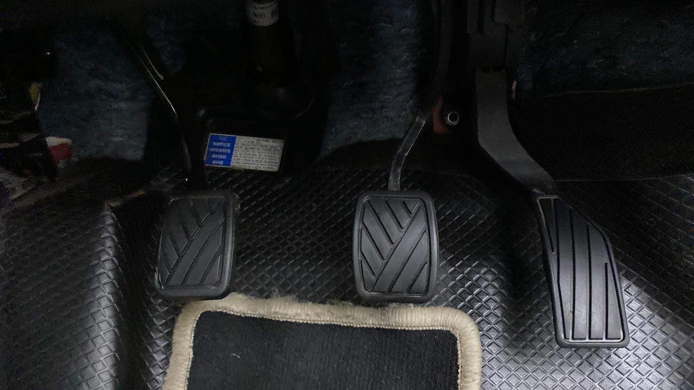 2019 Maruti Vitara Brezza VDI, Diesel, Manual, 86,649 km, Pedals