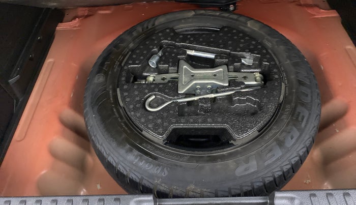2019 Maruti Vitara Brezza VDI, Diesel, Manual, 86,649 km, Spare Tyre