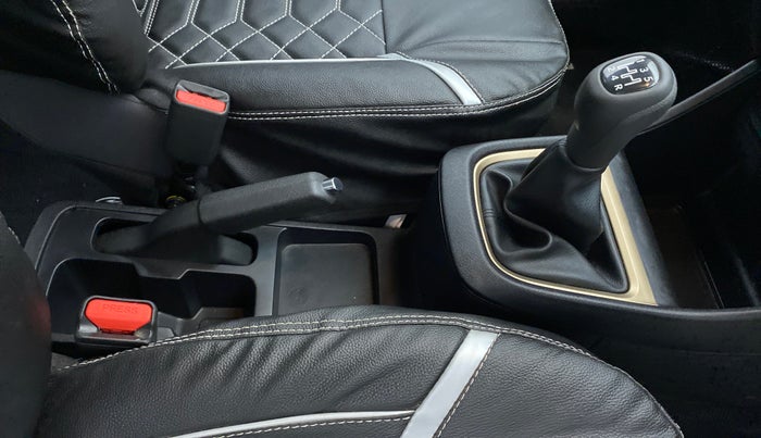 2022 Tata PUNCH ACCOMPLISHED DAZZLE PACK MT, Petrol, Manual, 3,348 km, Gear Lever