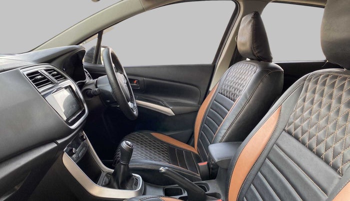 2020 Maruti S Cross ALPHA 1.5, Petrol, Manual, 28,781 km, Right Side Front Door Cabin