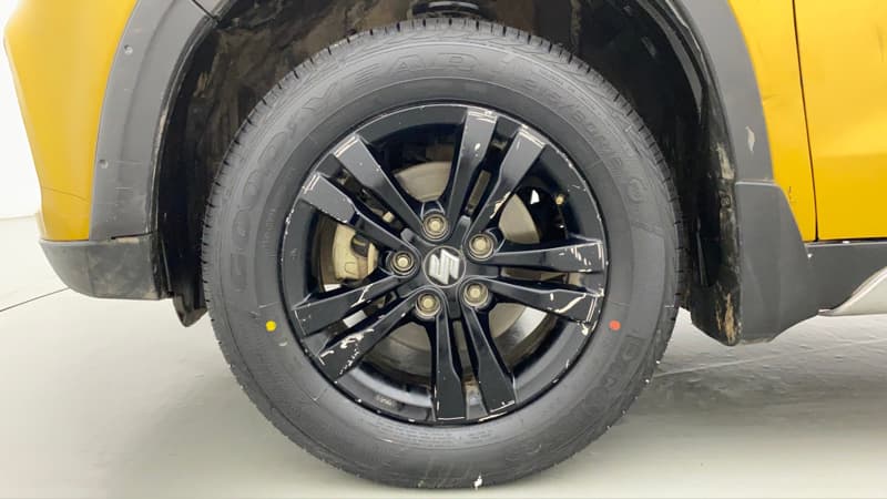 2019 Maruti Vitara Brezza ZDI PLUS DUAL TONE, Diesel, Manual, 68,208 km, Left Front Wheel