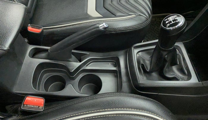 2019 Maruti Vitara Brezza ZDI PLUS DUAL TONE, Diesel, Manual, 68,208 km, Gear Lever