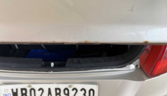 2012 Maruti Swift ZXI, Petrol, Manual, 90,510 km, Dicky (Boot door) - Slightly rusted