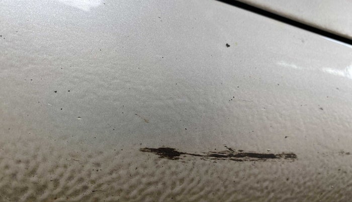 2012 Maruti Swift ZXI, Petrol, Manual, 90,510 km, Right running board - Minor scratches