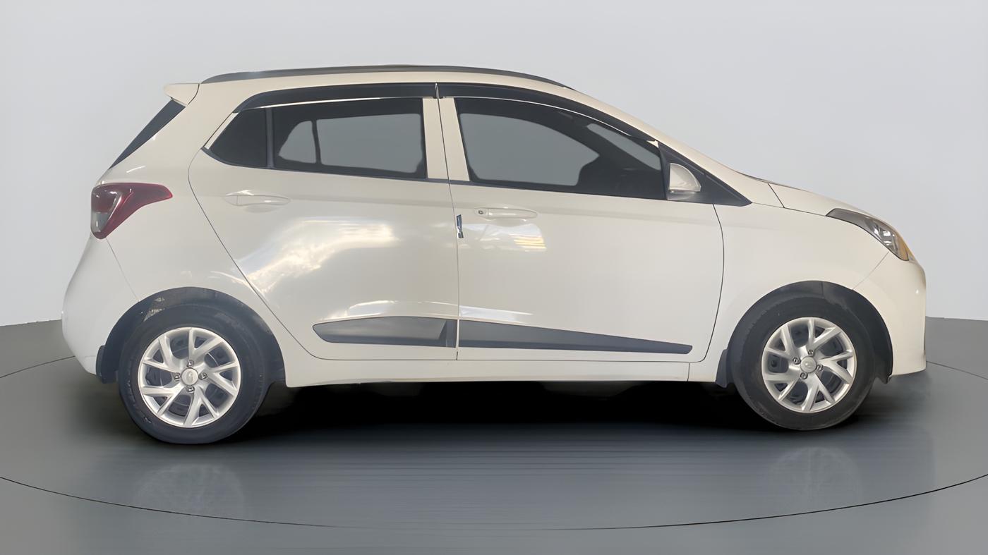 2019 Hyundai Grand i10 SPORTZ 1.2 KAPPA VTVT, Petrol, Manual, 36,982 km, Right Side