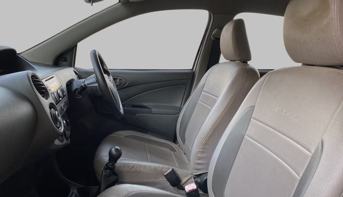 2013 Toyota Etios G, Petrol, Manual, 32,341 km, Right Side Front Door Cabin