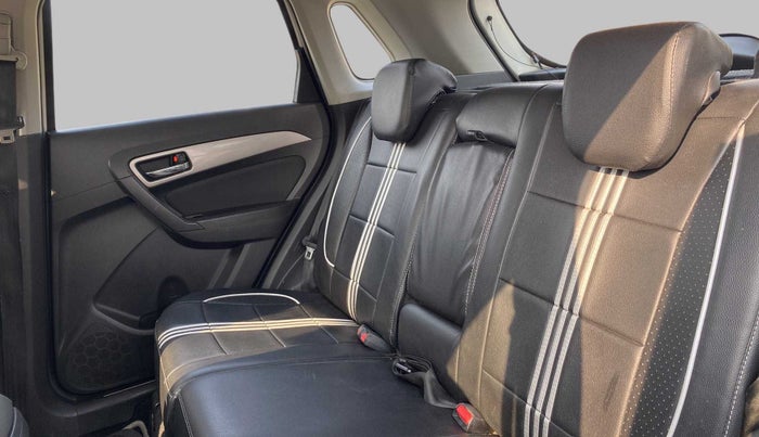 2016 Maruti Vitara Brezza ZDI PLUS, Diesel, Manual, 64,794 km, Right Side Rear Door Cabin
