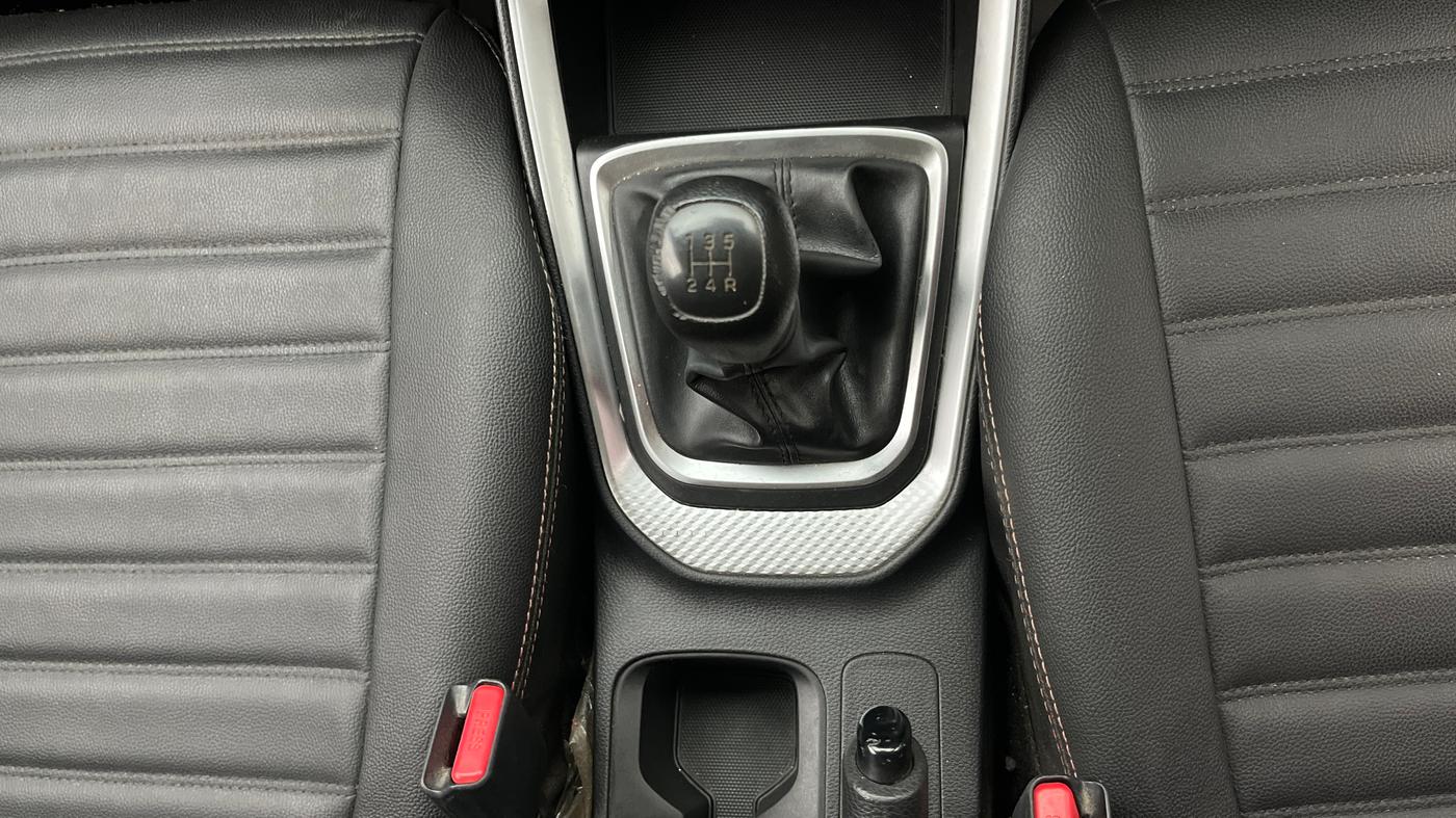 2020 KIA SONET HTK PLUS 1.2, Petrol, Manual, 21,410 km, Gear Lever