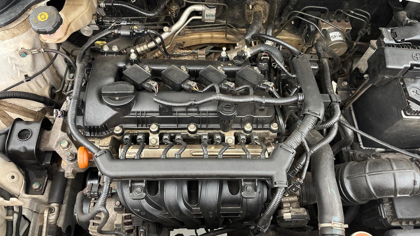 2020 KIA SONET HTK PLUS 1.2, Petrol, Manual, 21,410 km, Engine View