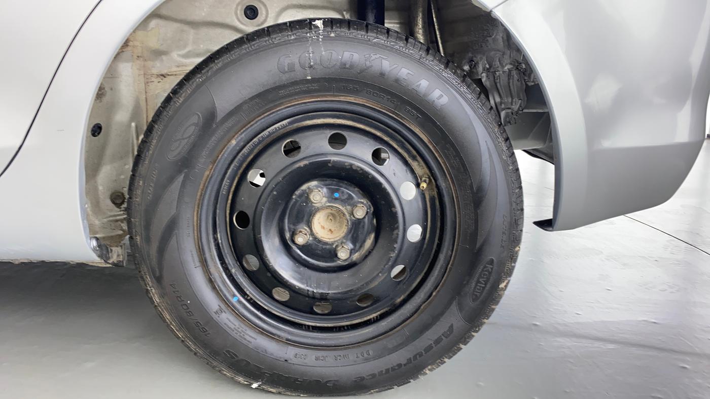 2012 Maruti Swift Dzire VXI, Petrol, Manual, 83,421 km, Left Rear Wheel