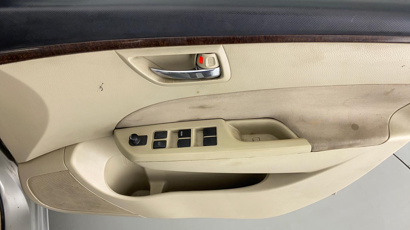 2012 Maruti Swift Dzire VXI, Petrol, Manual, 83,421 km, Driver Side Door Panels Control