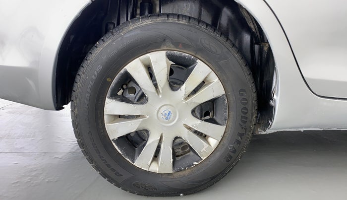 2012 Maruti Swift Dzire VXI, Petrol, Manual, 83,421 km, Right Rear Wheel