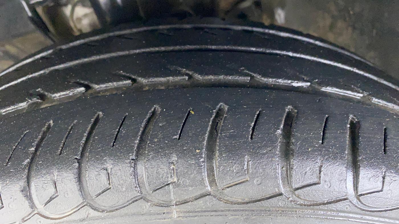 2018 Tata Tiago XZA PETROL, Petrol, Automatic, 33,106 km, Left Front Tyre Tread