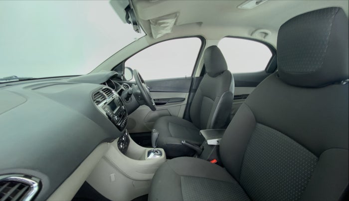 2018 Tata Tiago XZA PETROL, Petrol, Automatic, 33,106 km, Right Side Front Door Cabin