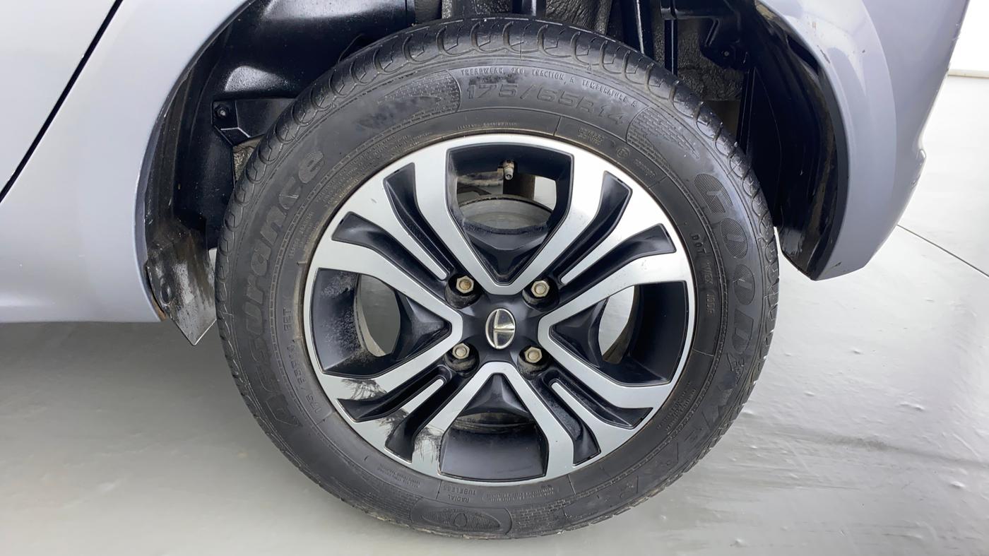 2018 Tata Tiago XZA PETROL, Petrol, Automatic, 33,106 km, Left Rear Wheel