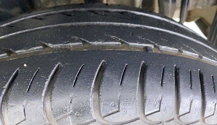 2018 Tata Tiago XZA PETROL, Petrol, Automatic, 33,106 km, Left Rear Tyre Tread