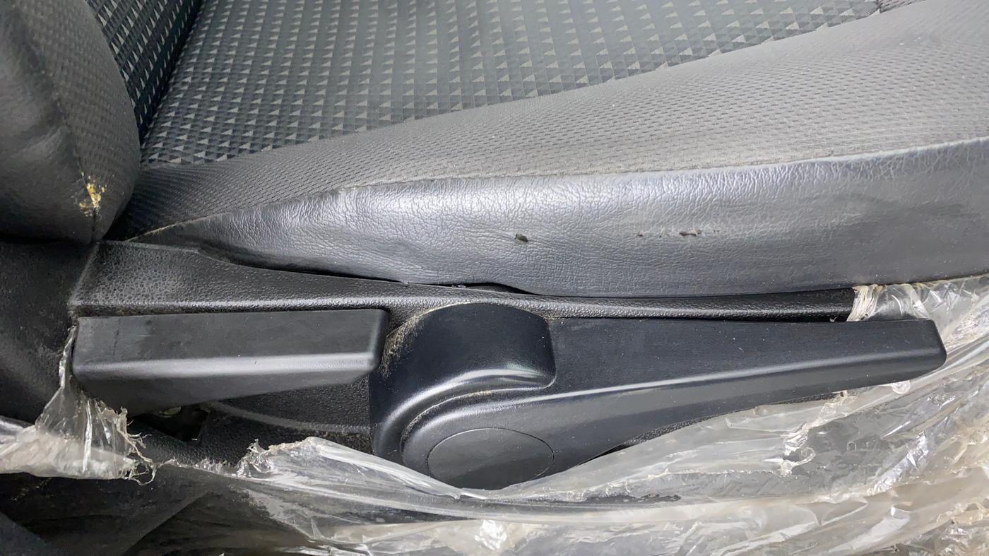 2018 Tata Tiago XZA PETROL, Petrol, Automatic, 33,106 km, Driver Side Adjustment Panel