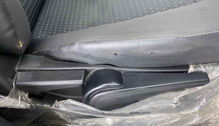 2018 Tata Tiago XZA PETROL, Petrol, Automatic, 33,106 km, Driver Side Adjustment Panel